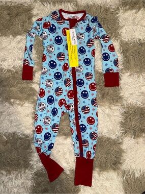 Burt's Bees Baby Light Blue Red & Navy Flag Smiley Print Footed Pajamas